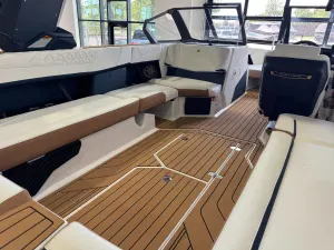2027-nautique-s25-143061-image14