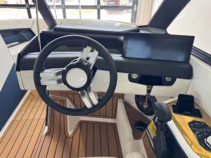 2027-nautique-s25-143061-image26