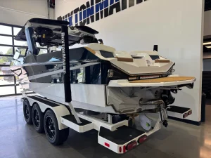 2027-nautique-s25-143061-image5