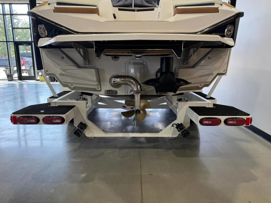 2027-nautique-s25-143061-image7