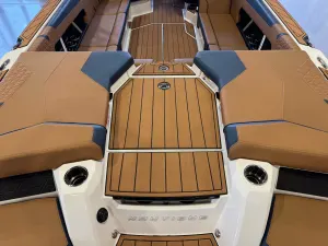 2027-nautique-gs24-143063-image10