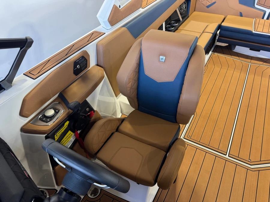 2027-nautique-gs24-143063-image21