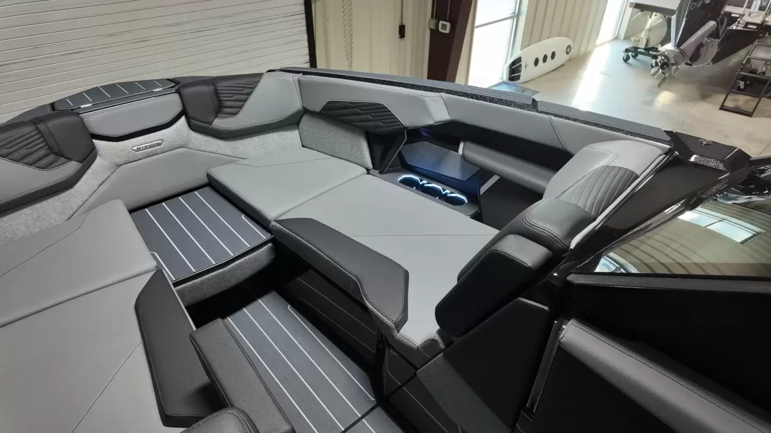 2027 Mastercraft X24