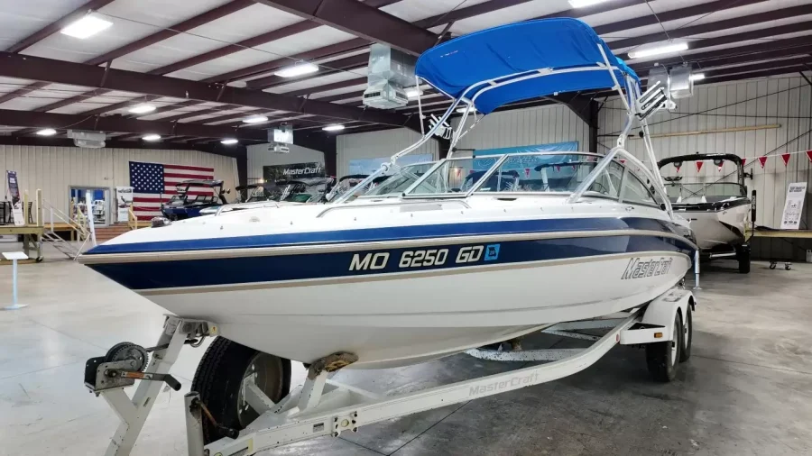 2000-mastercraft-maristar-230-143068-image13