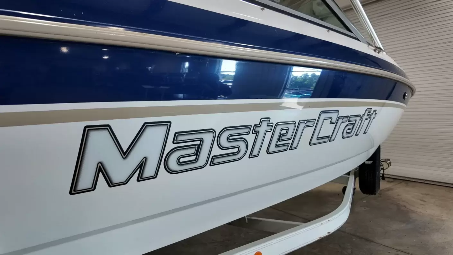 2000 Mastercraft Maristar 230