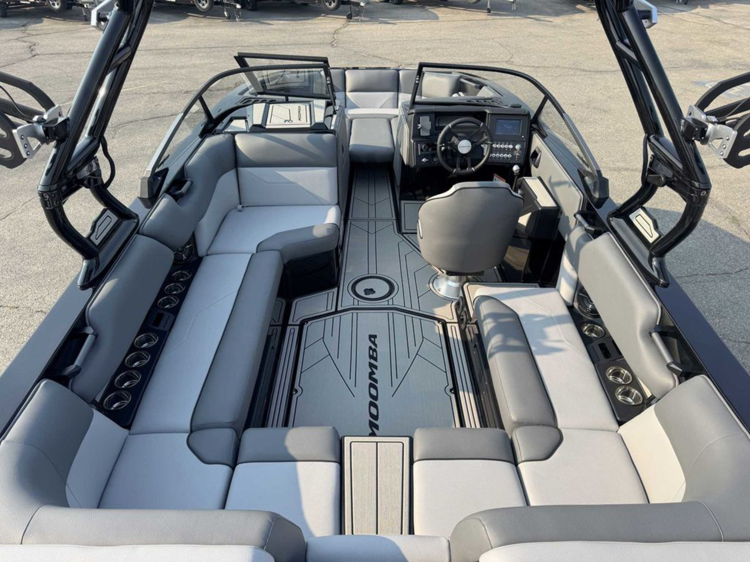 2026 MOOMBA Max