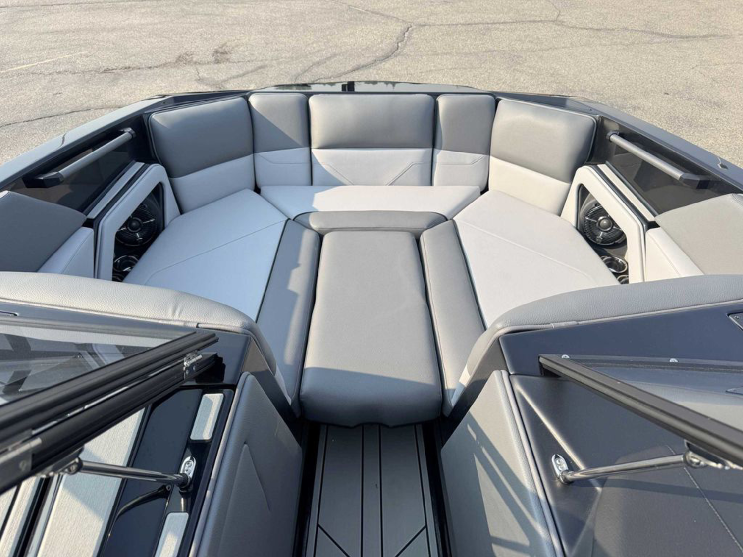 2026 MOOMBA Max