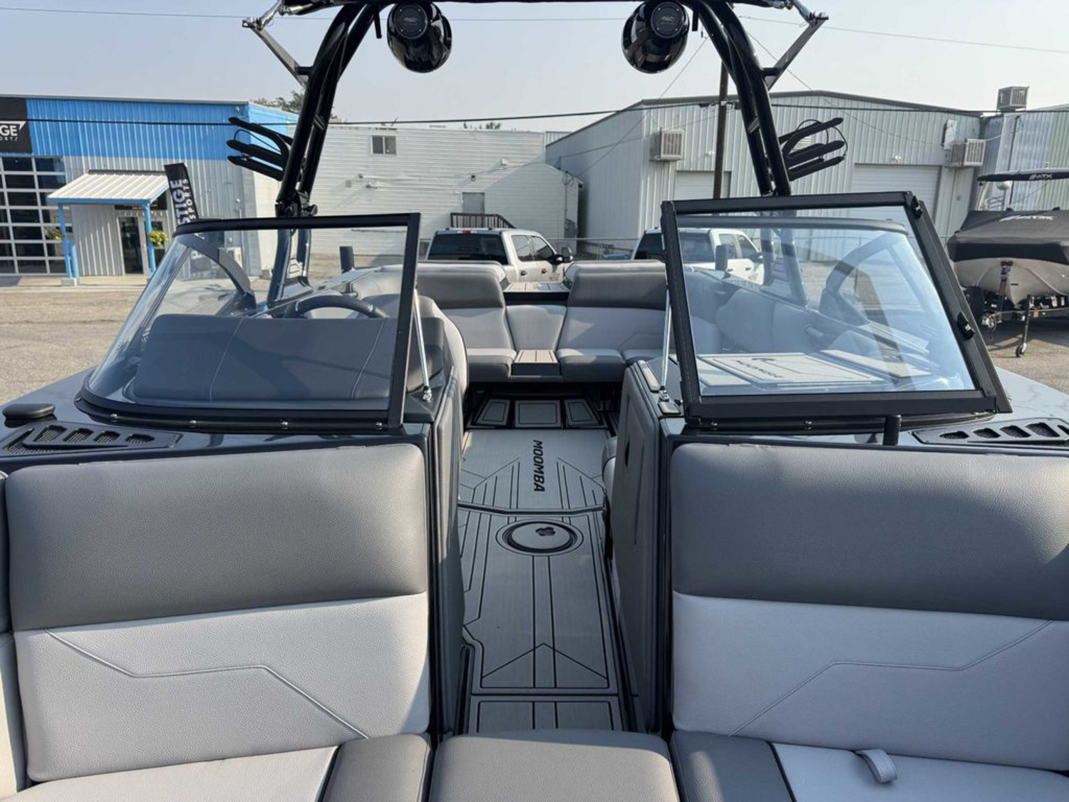 2026 MOOMBA Max