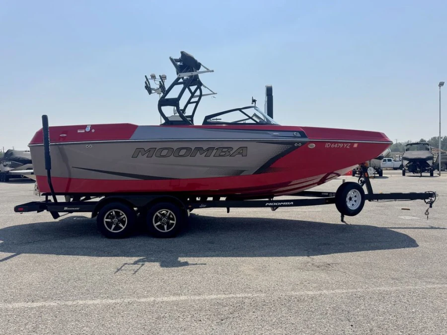 2020-moomba-max-143073-image5