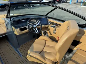 2026-mastercraft-xt23-143074-image12