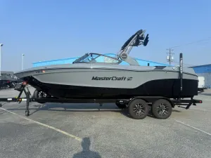 2026-mastercraft-xt23-143074-image1
