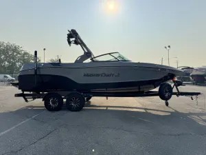 2026-mastercraft-xt23-143074-image5