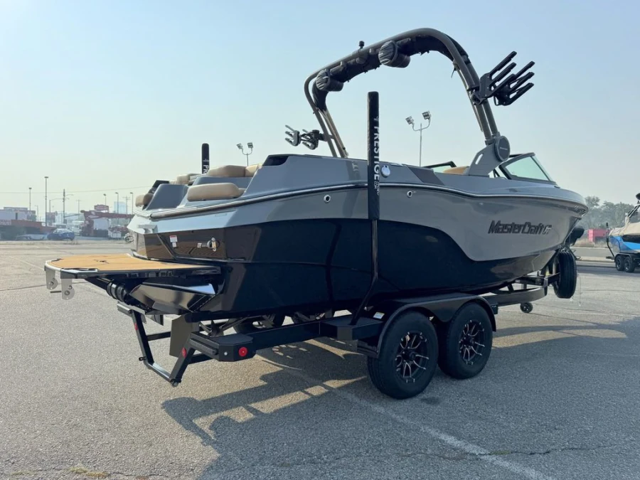 2026-mastercraft-xt23-143074-image6
