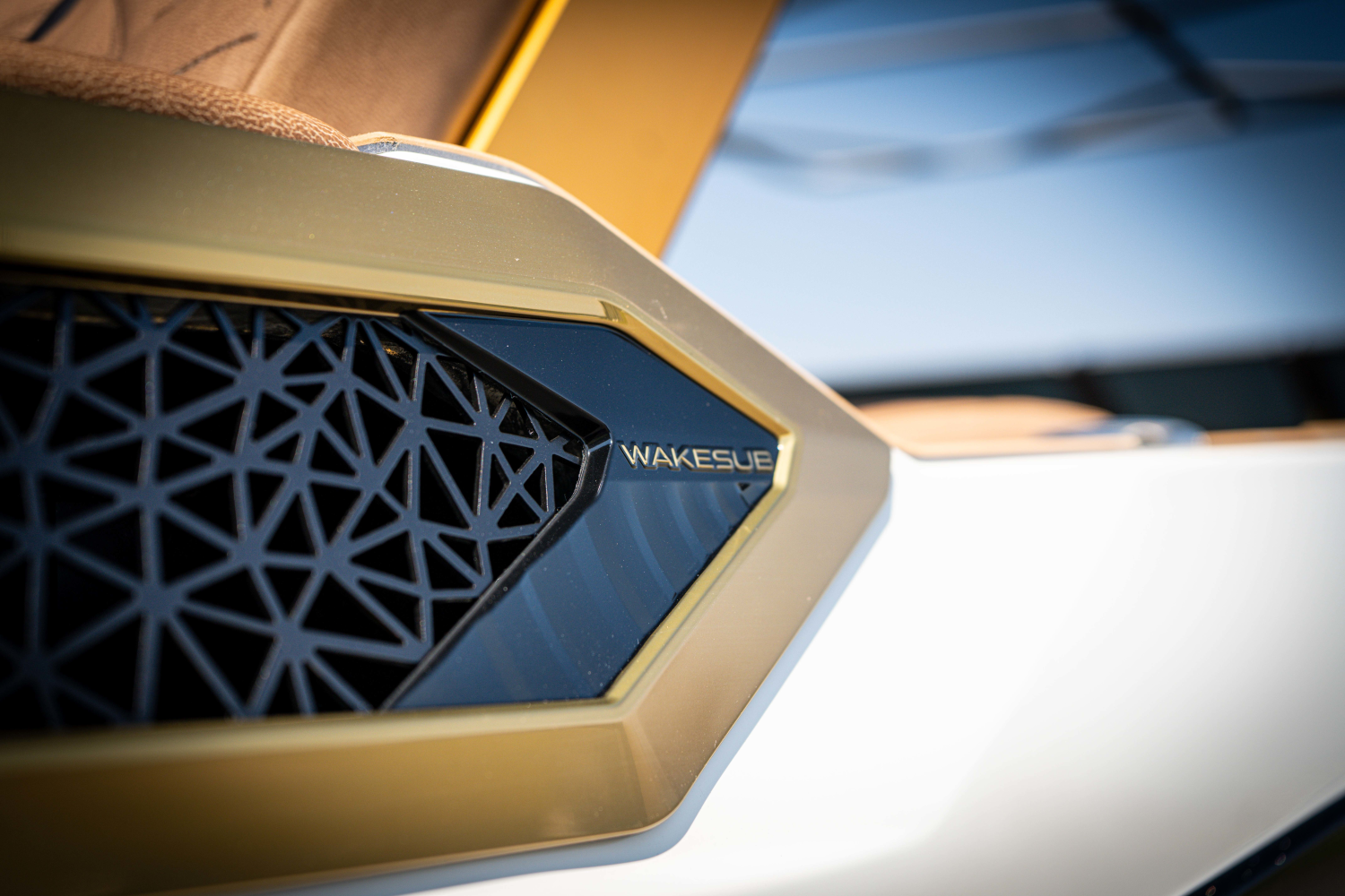 2027 Nautique P25