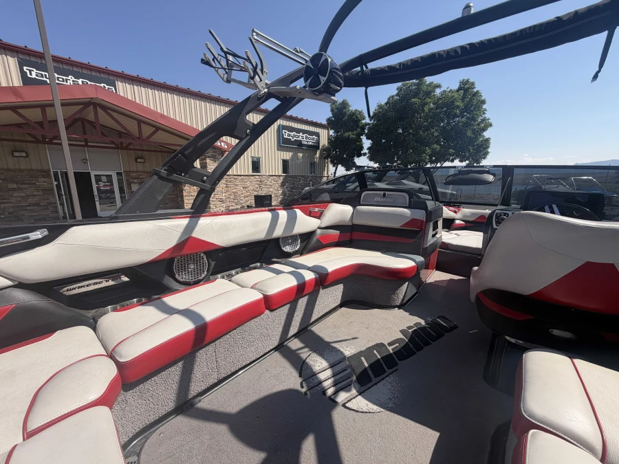2015-malibu-wakesetter-23-lsv-143096-image9