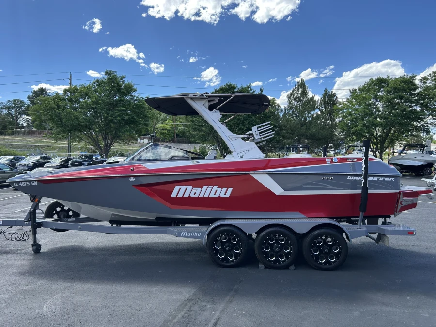 2023-malibu-wakesetter-24-mxz-143097-image6
