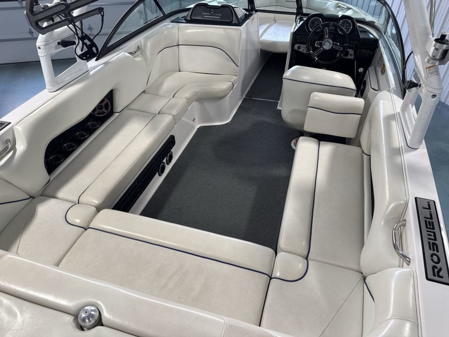 2016 MOOMBA Mojo