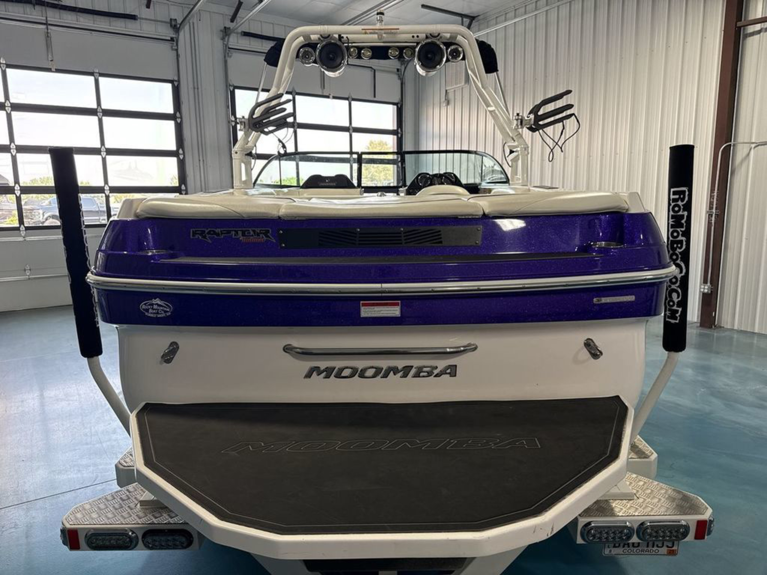 2016 MOOMBA Mojo