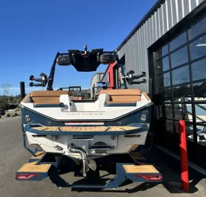 2027-nautique-g23-143718-image3