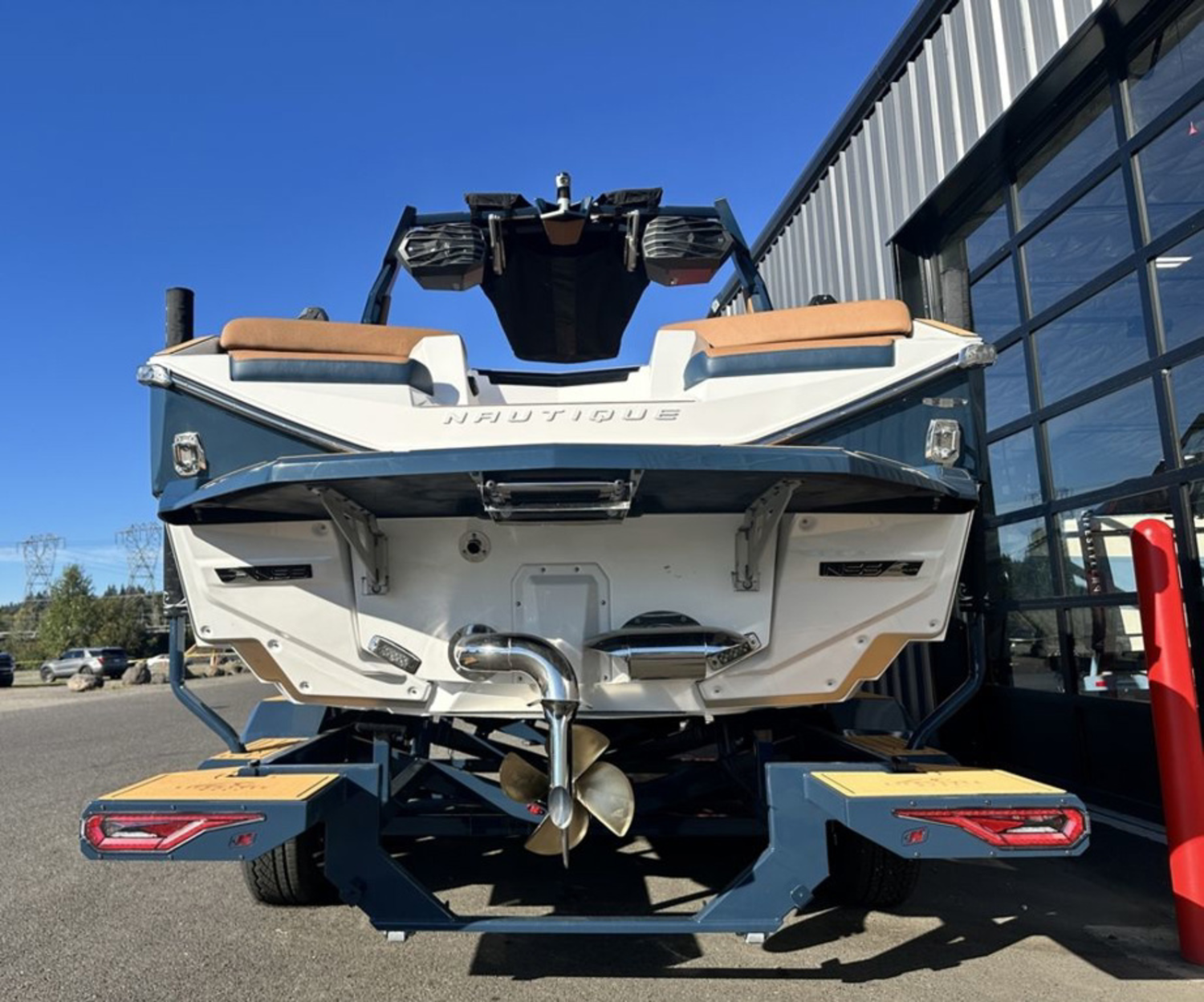 2027 Nautique G23