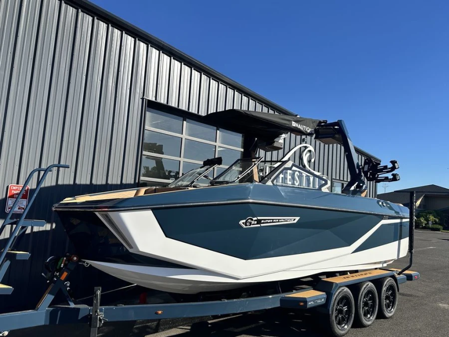 2027-nautique-g23-143718-image5