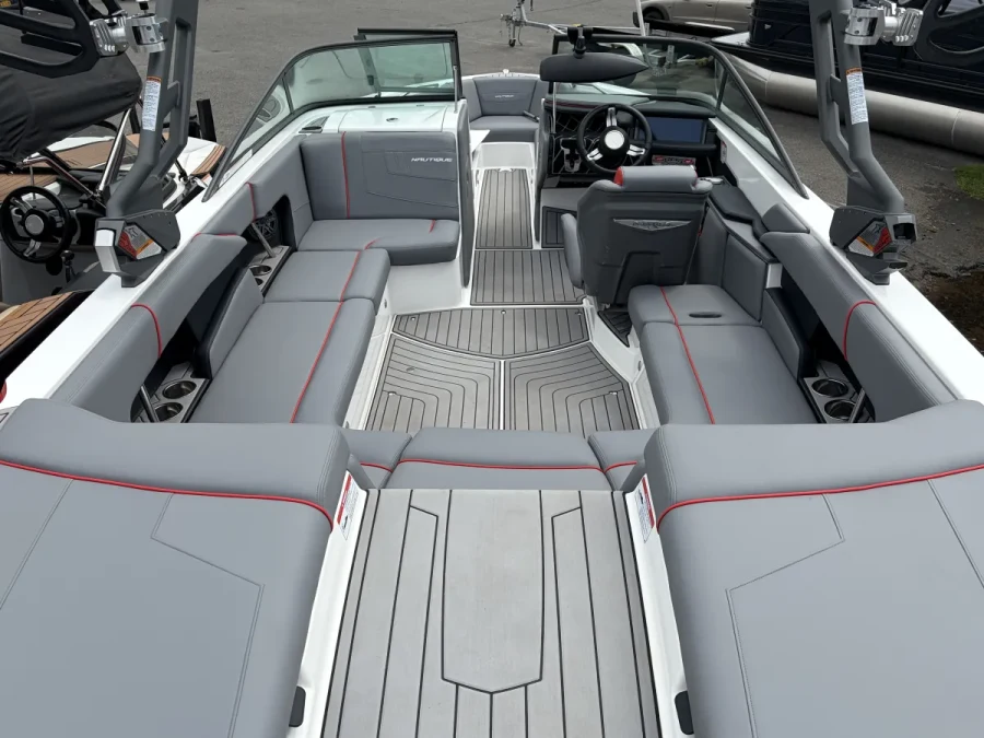 2020-nautique-super-air-nautique-230-130249-image1.webp