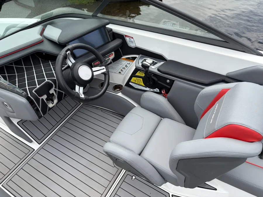 2020-nautique-super-air-nautique-230-130249-image2.webp