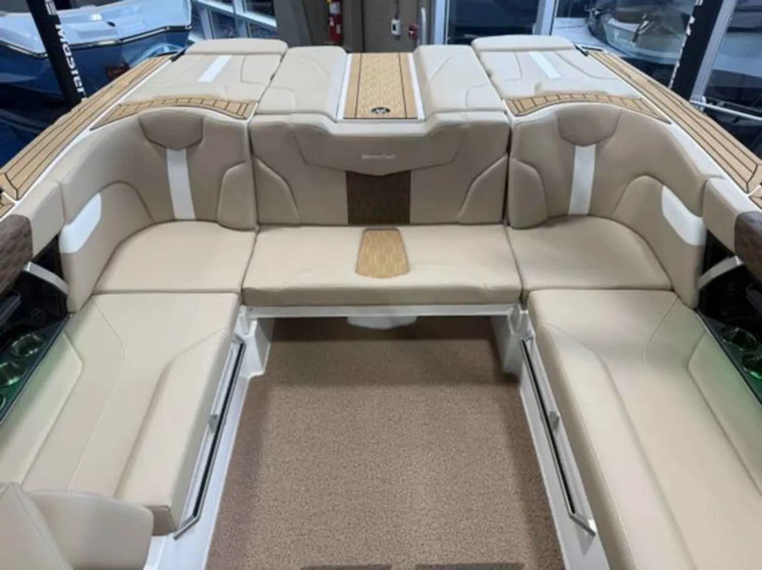 2026 MasterCraft XT23