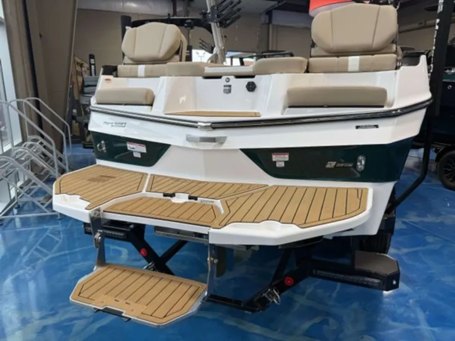 2026-mastercraft-xt23-143121-image14.webp