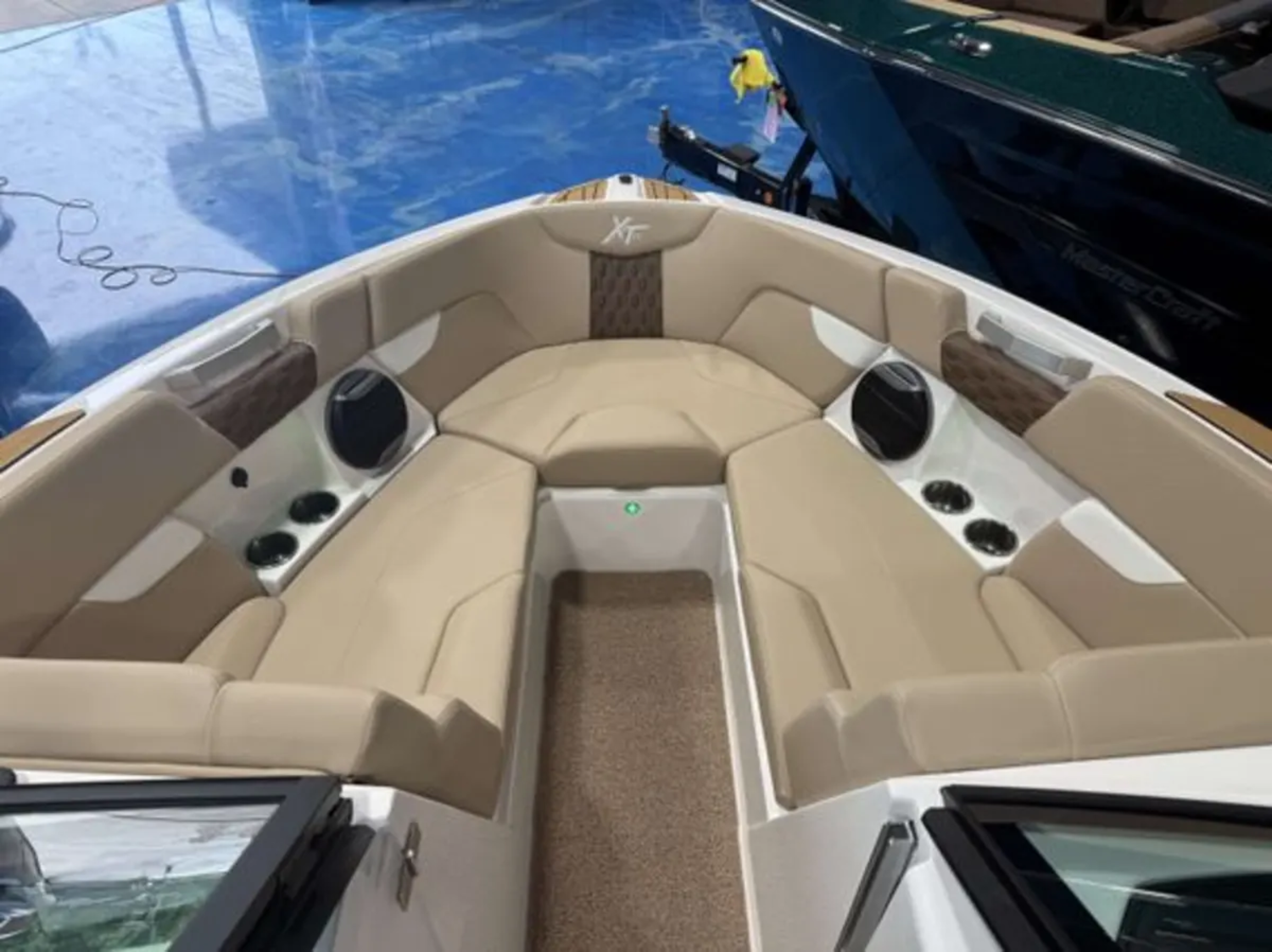 2026 MasterCraft XT23