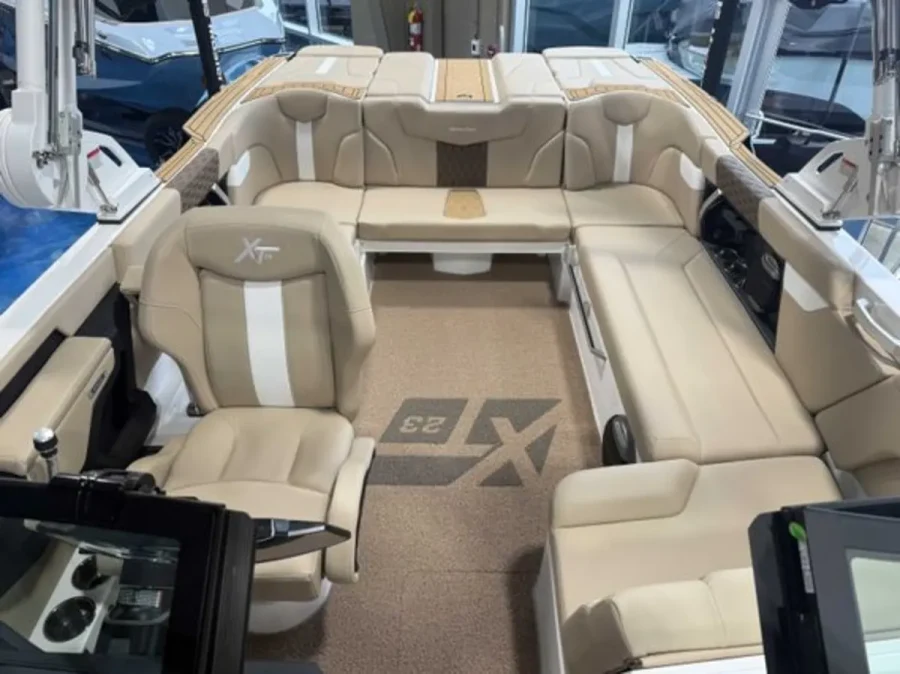 2026-mastercraft-xt23-143121-image5.webp