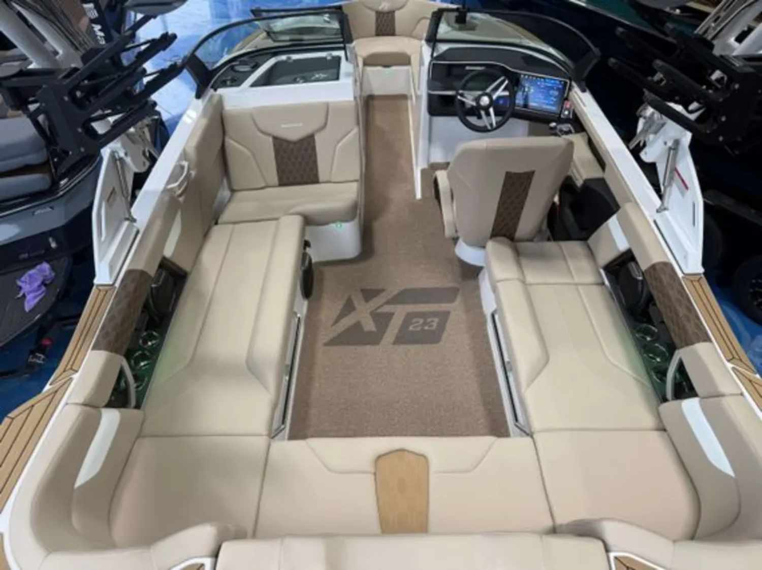 2026 MasterCraft XT23