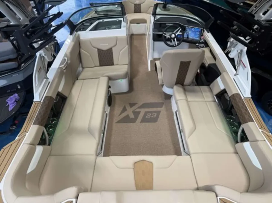 2026-mastercraft-xt23-143121-image8.webp
