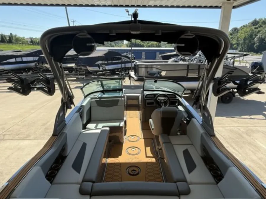 2026-mastercraft-nxt22-143124-image15.webp