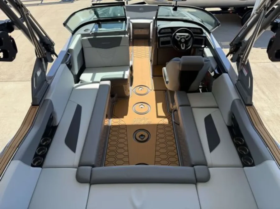 2026-mastercraft-nxt22-143124-image16.webp