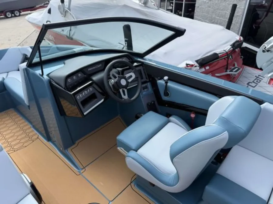 2026-mastercraft-nxt22-143125-image10.webp