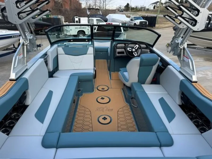 2026-mastercraft-nxt22-143125-image13.webp