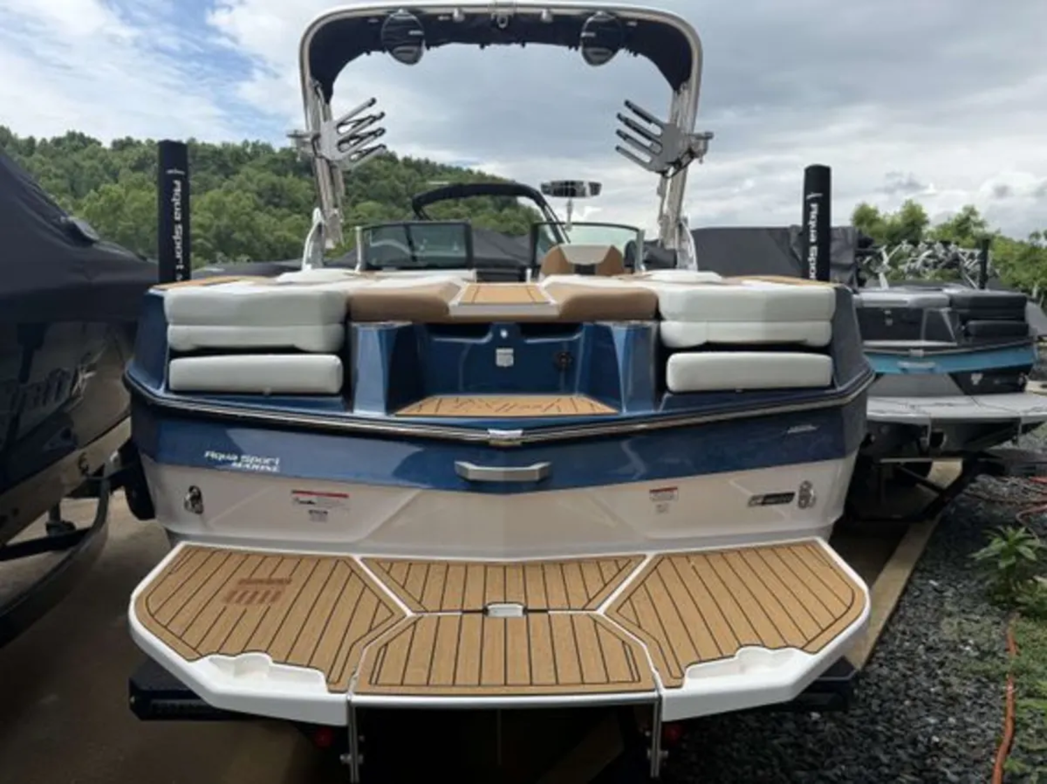 2026 MasterCraft XT22