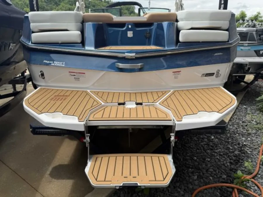 2026-mastercraft-xt22-143128-image15.webp