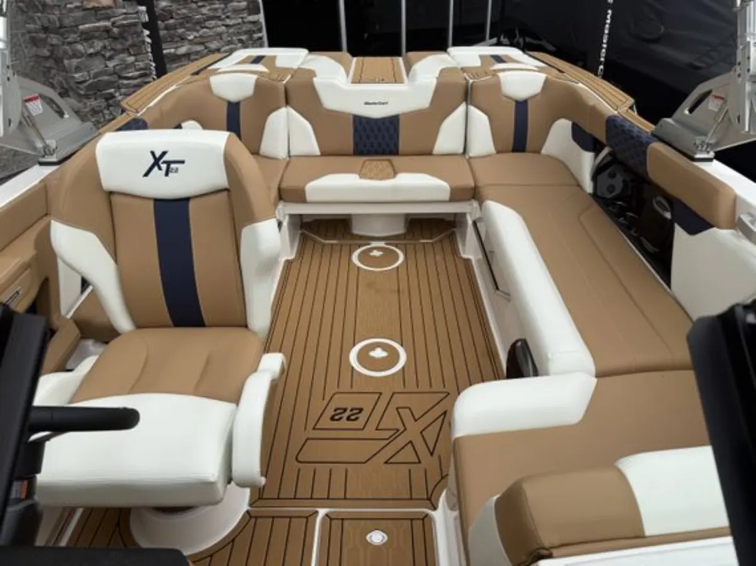 2026 MasterCraft XT22