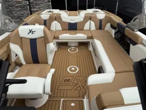 2026-mastercraft-xt22-143128-image2.webp