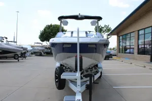 2026-malibu-wakesetter-25-lsv-143129-image2.webp