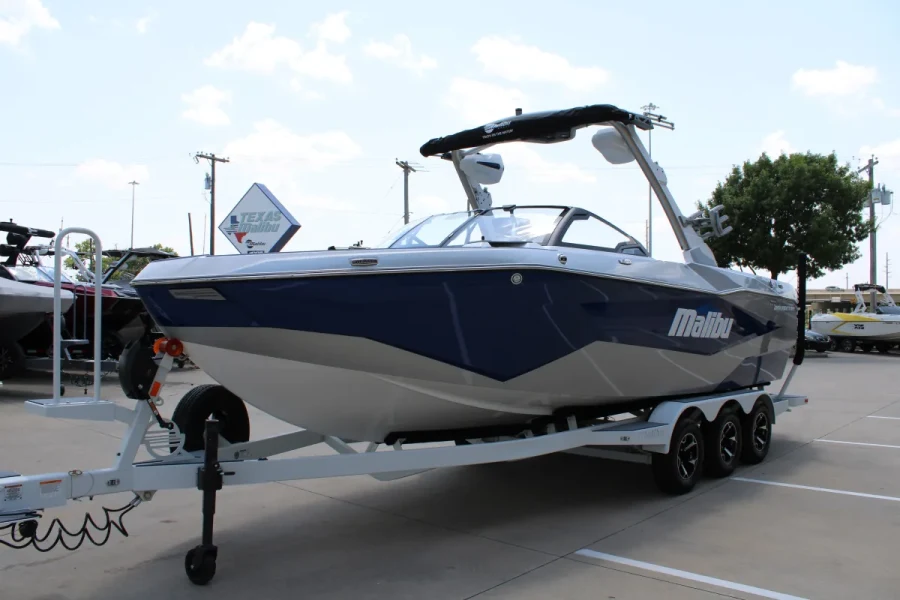 2026-malibu-wakesetter-25-lsv-143129-image3.webp