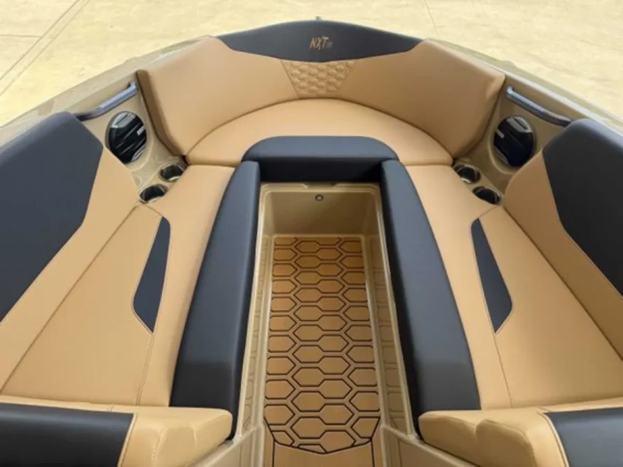 2026-mastercraft-nxt23-143134-image2.webp