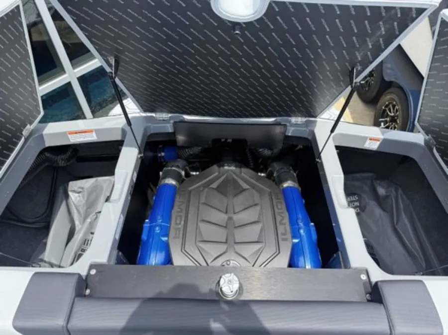 2026-mastercraft-nxt23-143138-image10.webp