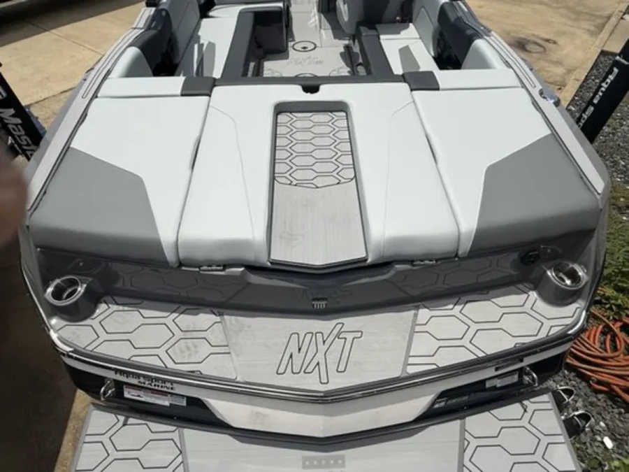 2026-mastercraft-nxt23-143138-image11.webp