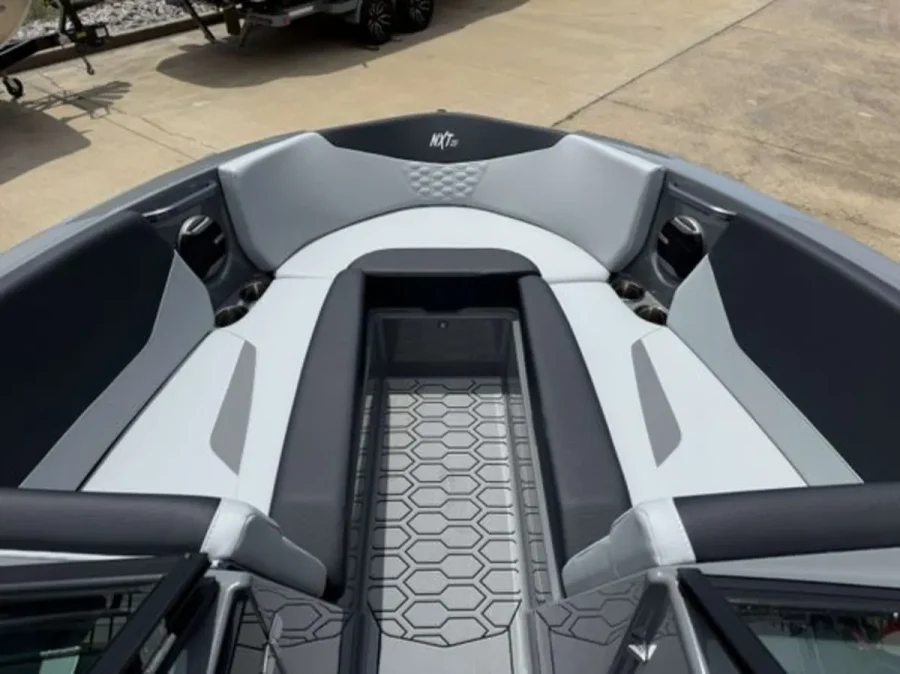 2026-mastercraft-nxt23-143138-image2.webp
