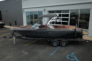 2020-mastercraft-xt25-143141-image2.webp