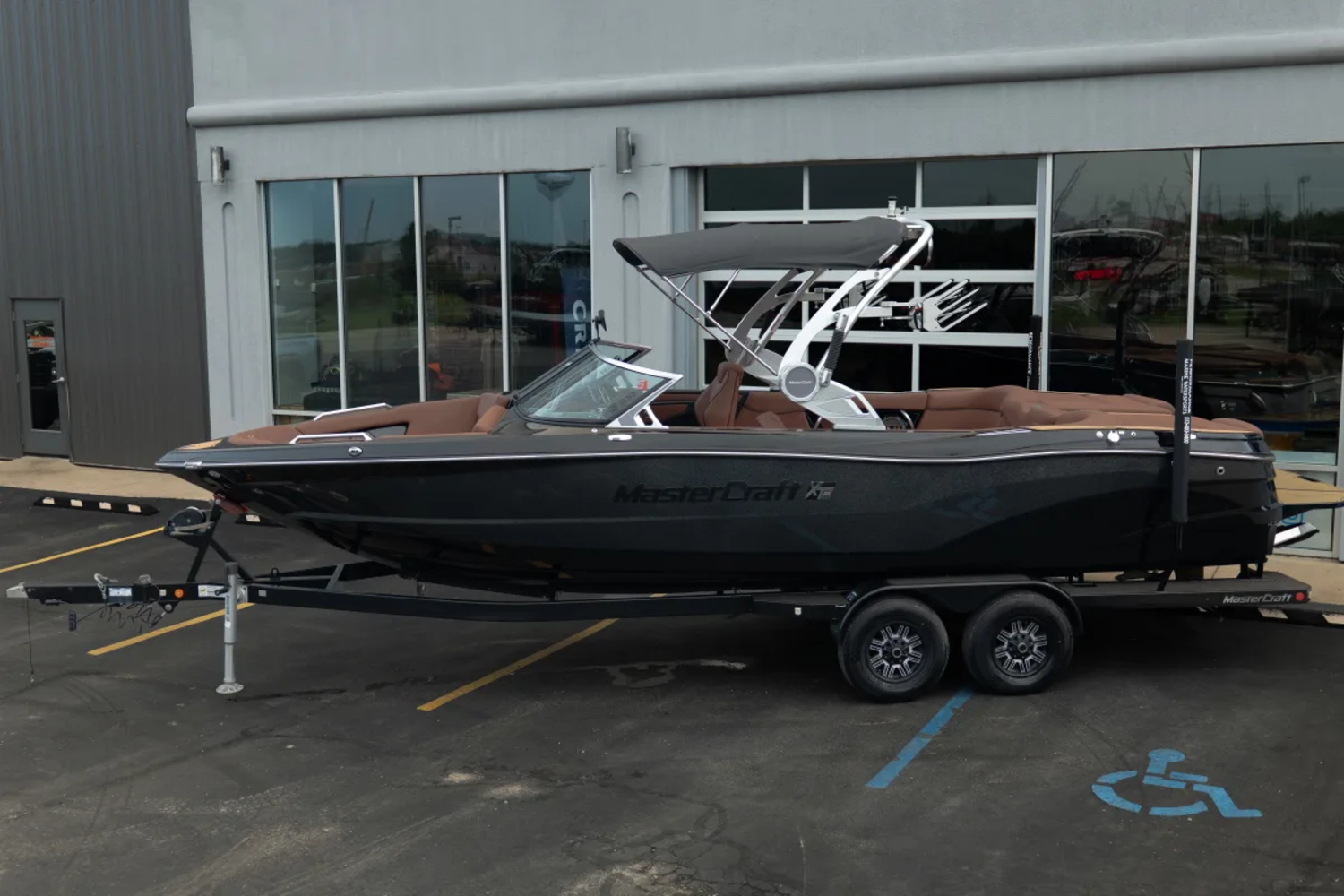2020 MASTERCRAFT XT25 1 OWNER 281HRS VERY CLEAN 