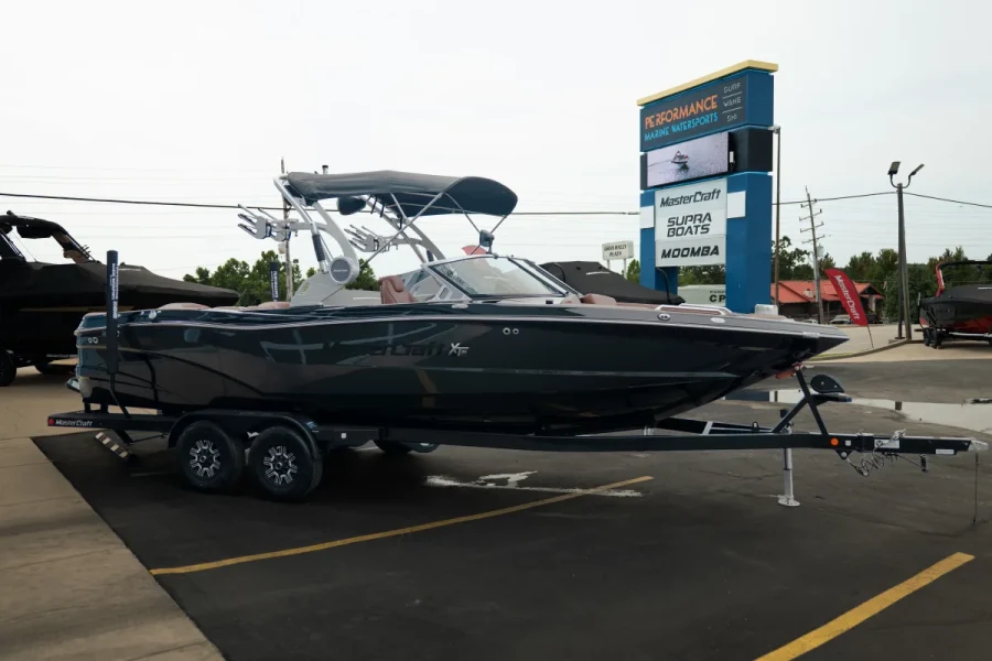 2020-mastercraft-xt25-143141-image9.webp